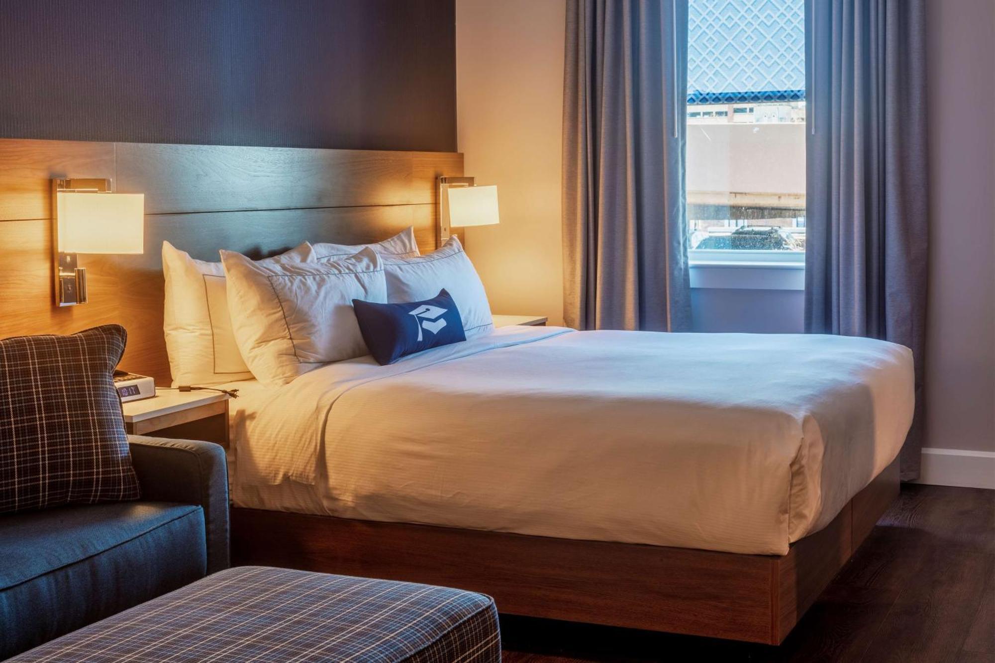 Scholar State College, Tapestry Collection By Hilton Hotel Bagian luar foto